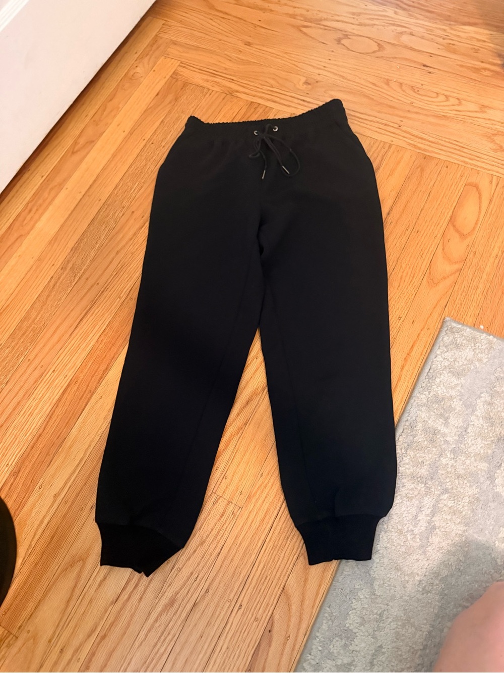 Aritzia Wilfred Black Drawstring Jogger Pants